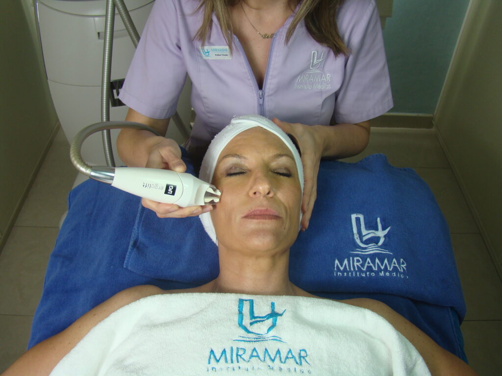 Facial Medik8